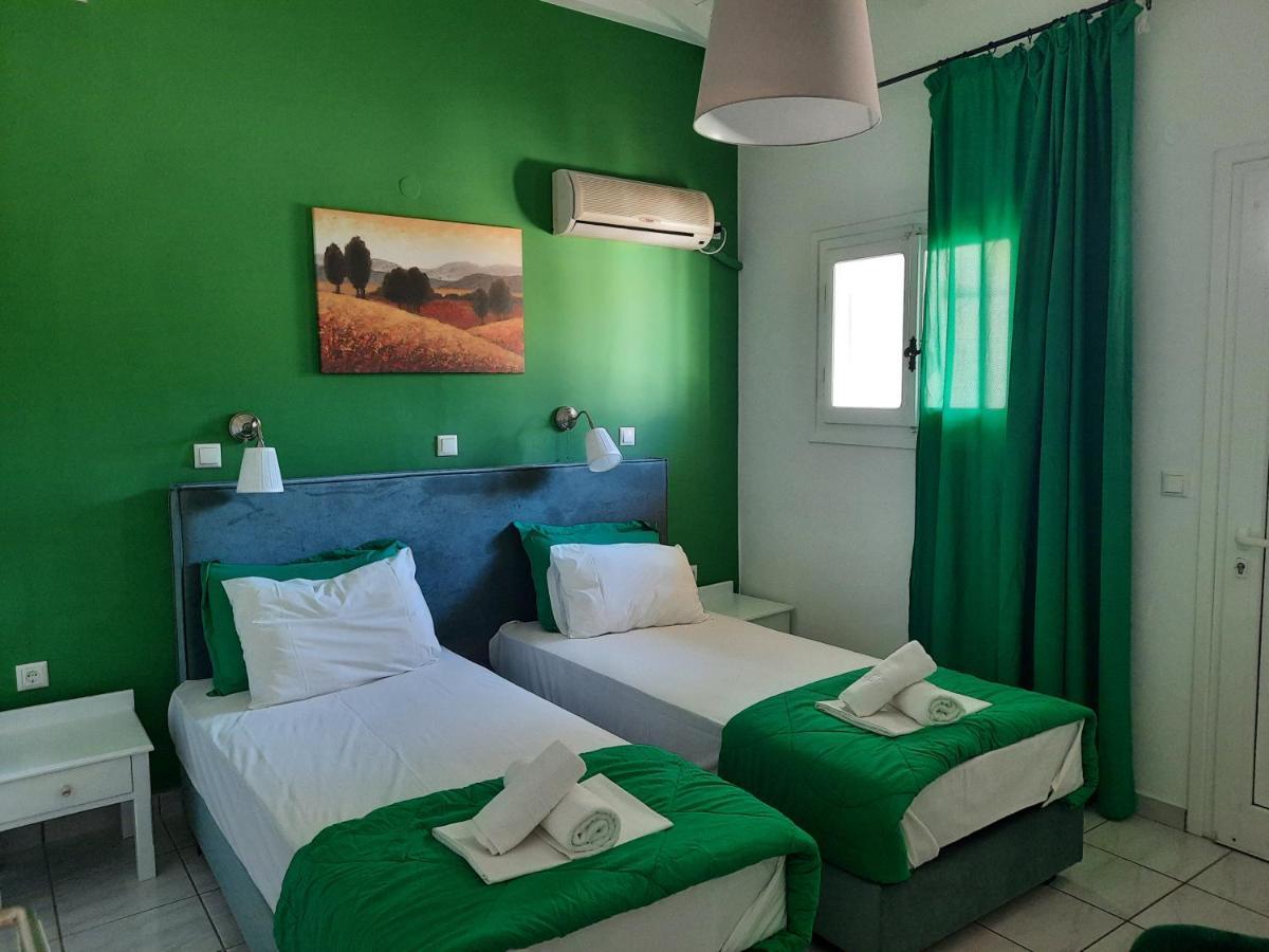 Athina Apartments Stoúpa Esterno foto